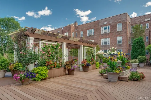 $239,000 | 2 Overlook Road, Unit 1A1A, White Plains, NY 10605