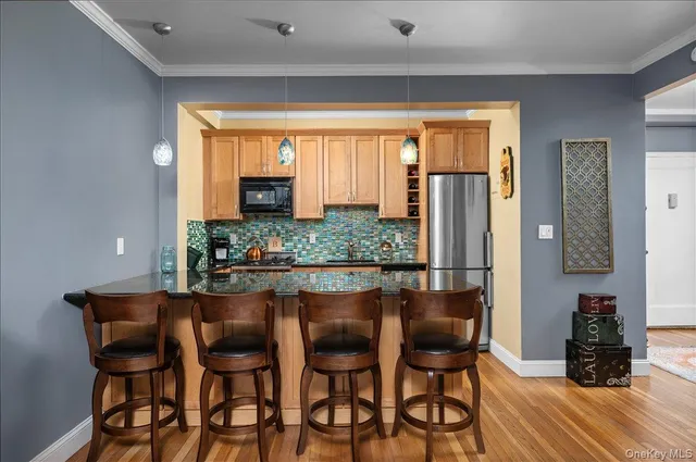 $239,000 | 2 Overlook Road, Unit 1A1A, White Plains, NY 10605