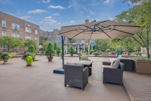 $239,000 | 2 Overlook Road, Unit 1A1A, White Plains, NY 10605