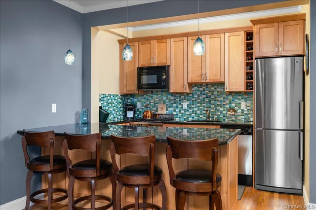 $239,000 | 2 Overlook Road, Unit 1A1A, White Plains, NY 10605