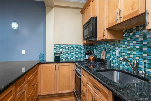 $239,000 | 2 Overlook Road, Unit 1A1A, White Plains, NY 10605