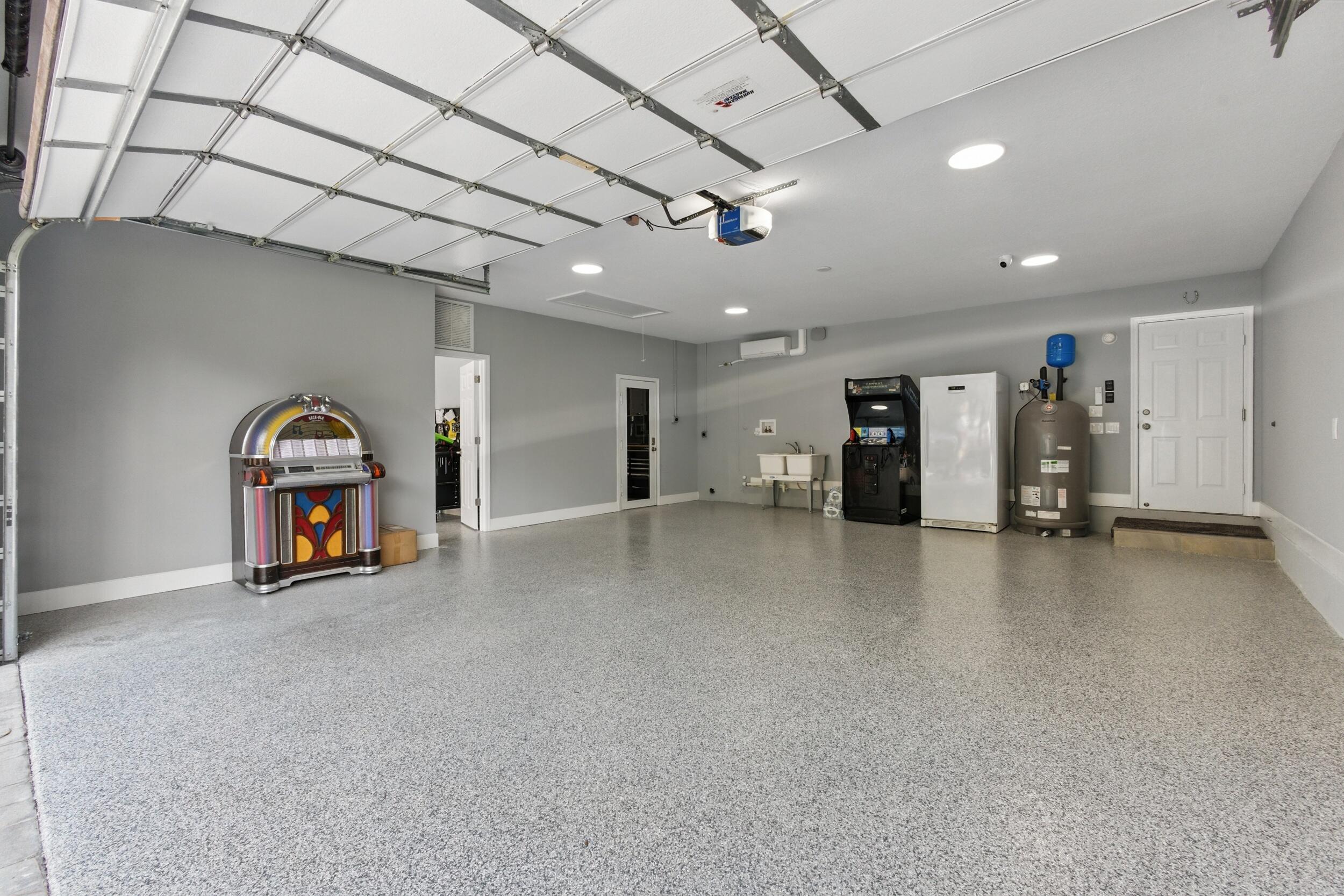 13376 Compton Road Loxahatchee Groves, FL 33470 - Photo 50 of 53 57_garage2
