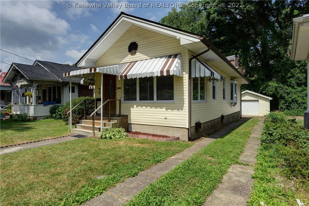 1041 Valley Road Charleston, WV 25302 - Photo 3 of 26 Gallery Image 3