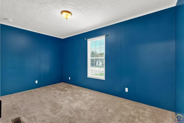 $34,500 | 175 Southeast Willow Way Street, Topeka, KS 66609