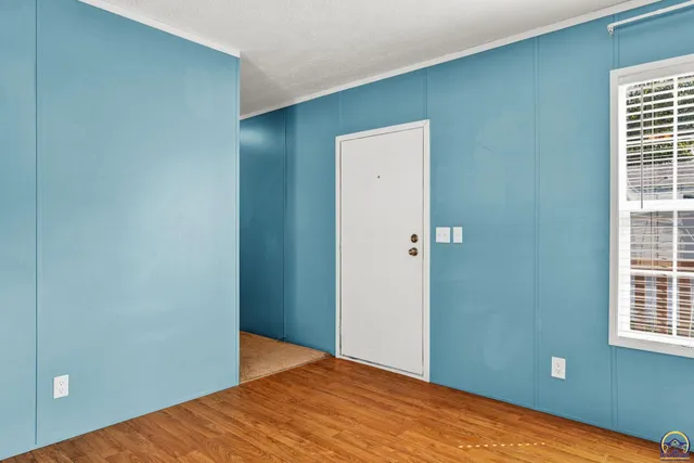 $34,500 | 175 Southeast Willow Way Street, Topeka, KS 66609