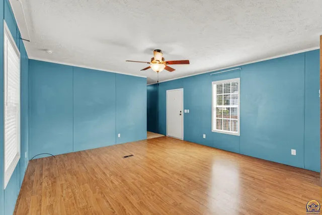 $34,500 | 175 Southeast Willow Way Street, Topeka, KS 66609