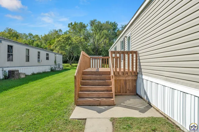 $34,500 | 175 Southeast Willow Way Street, Topeka, KS 66609