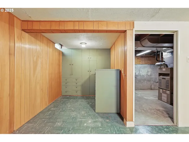 a view of a storage & utility room