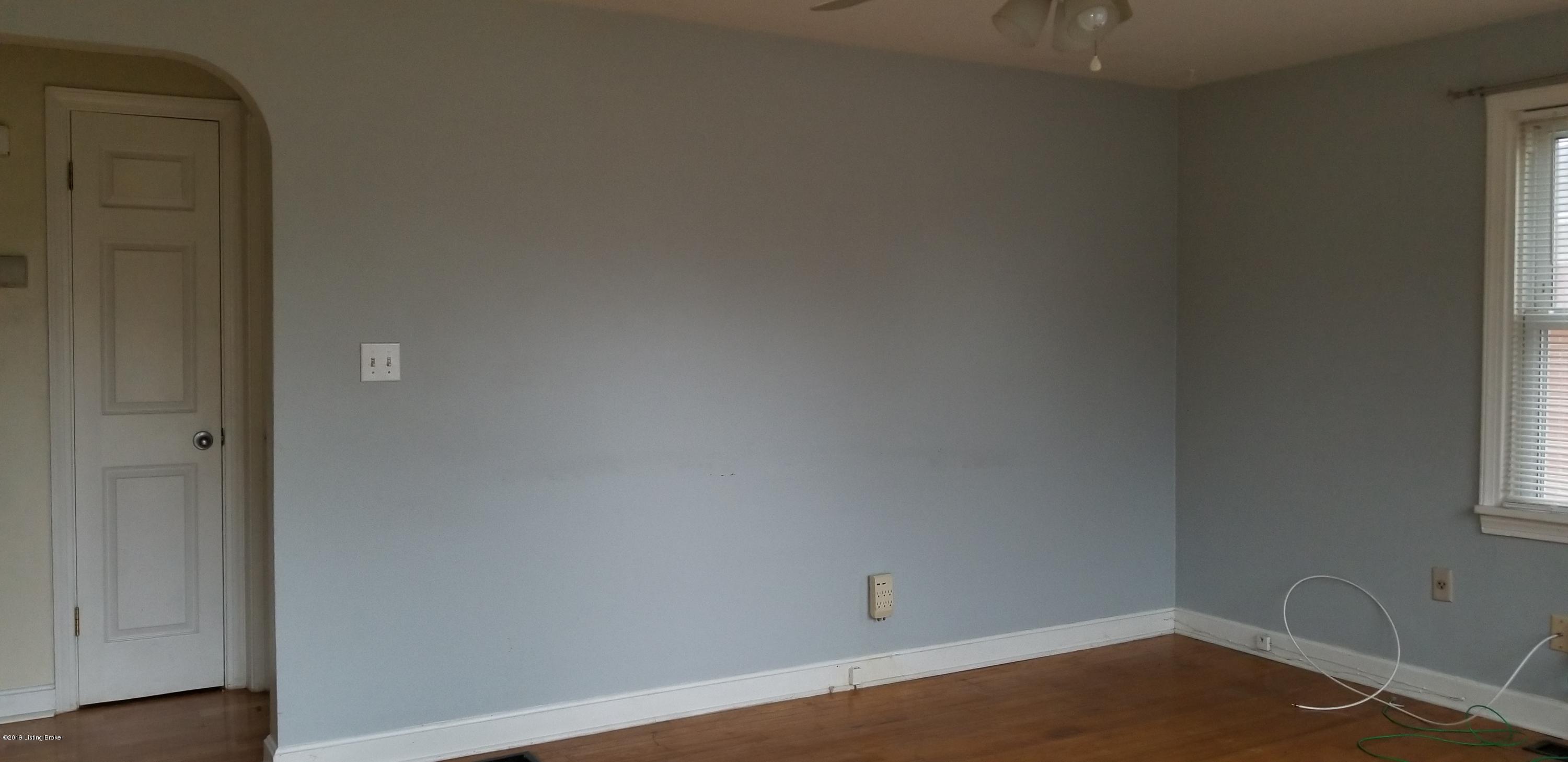 12701 Castle Road Louisville, KY 40272 - Photo 3 of 13 front