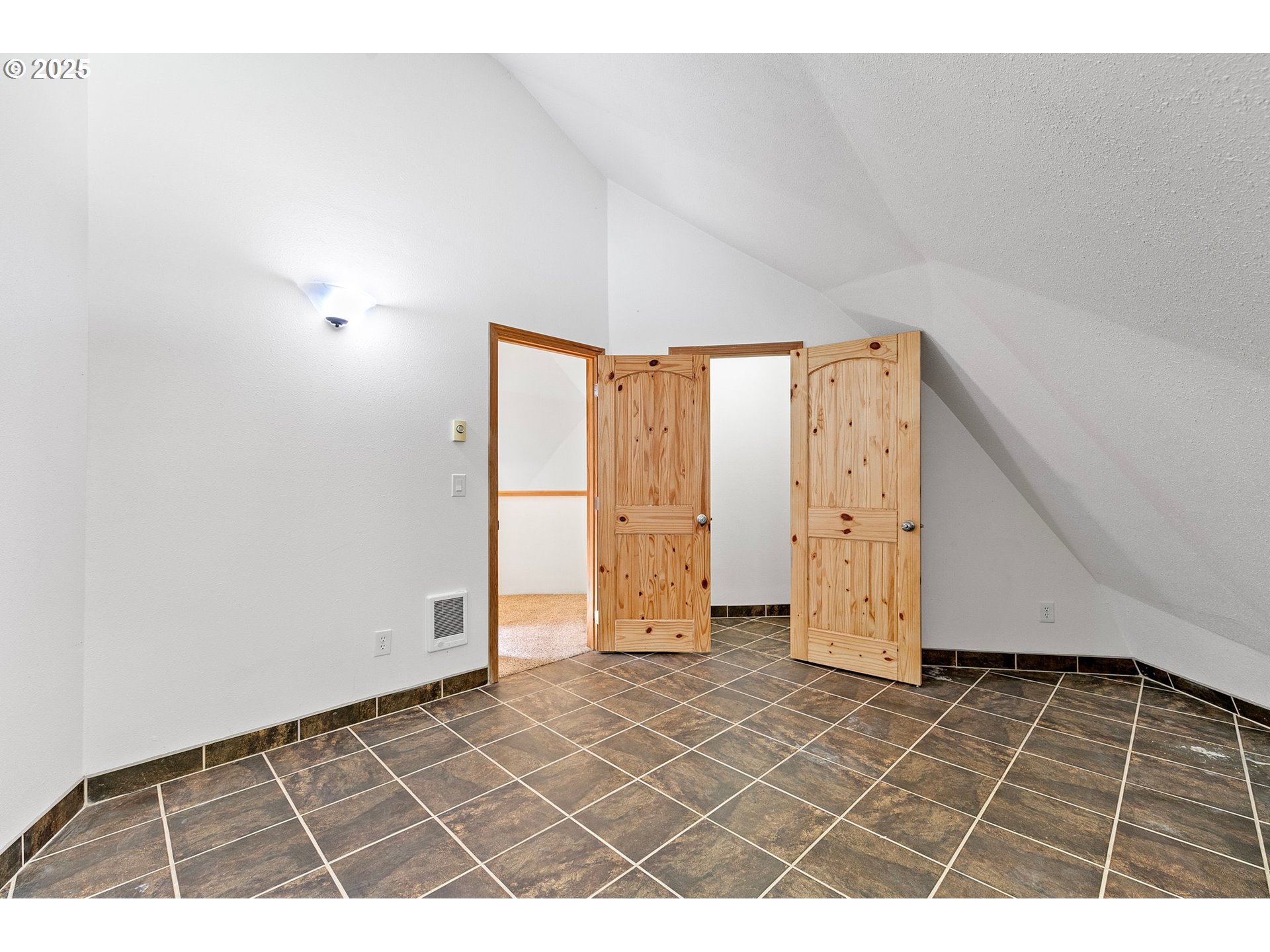24458 Panther Creek Road Veneta, OR 97487 - Photo 27 of 46 a view of an empty room
