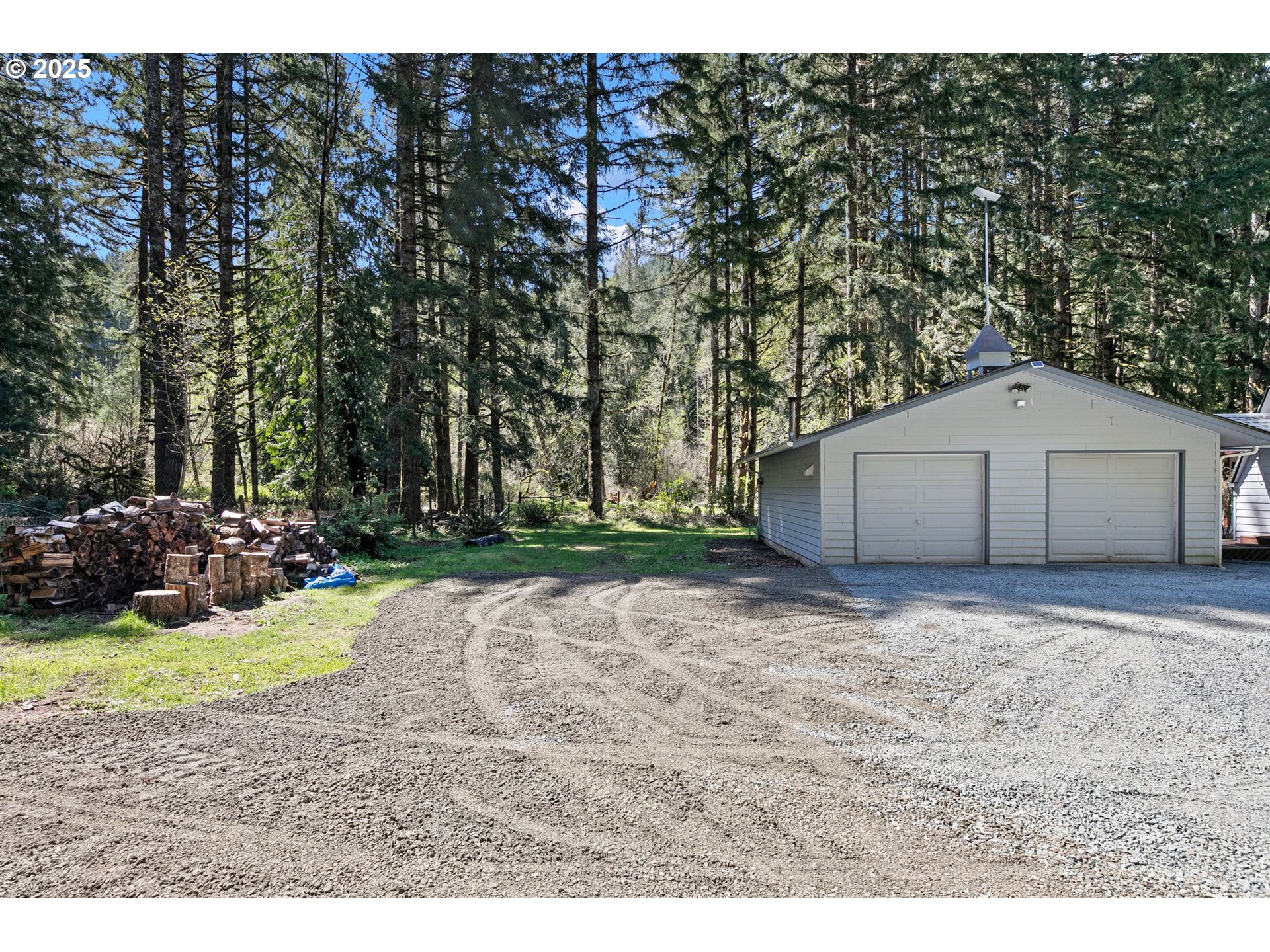 24458 Panther Creek Road Veneta, OR 97487 - Photo 39 of 46 a view of a outdoor space