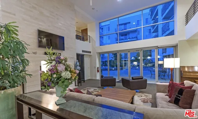 $2,500 | 267 San Pedro Street, Unit 105, Los Angeles, CA 90012