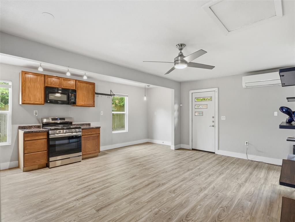 814 Westmount Avenue Dallas, TX 75211 - Photo 25 of 32