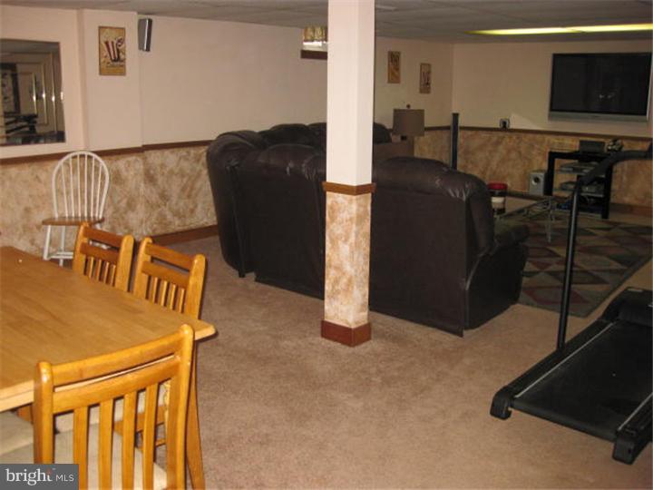 2273 Mill Road Boothwyn, PA 19061 - Photo 12 of 15 Family Room