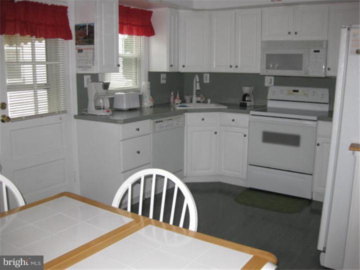 2273 Mill Road Boothwyn, PA 19061 - Photo 5 of 15 Kitchen