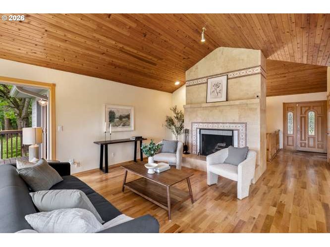 10585 Beutel Road Oregon City, OR 97045 - Photo 12 of 48 Gallery Image 12