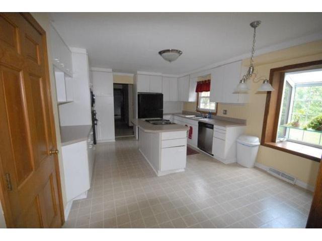 5928 Winstead Road Columbus, OH 43235 - Photo 5 of 14 Gallery Image 5