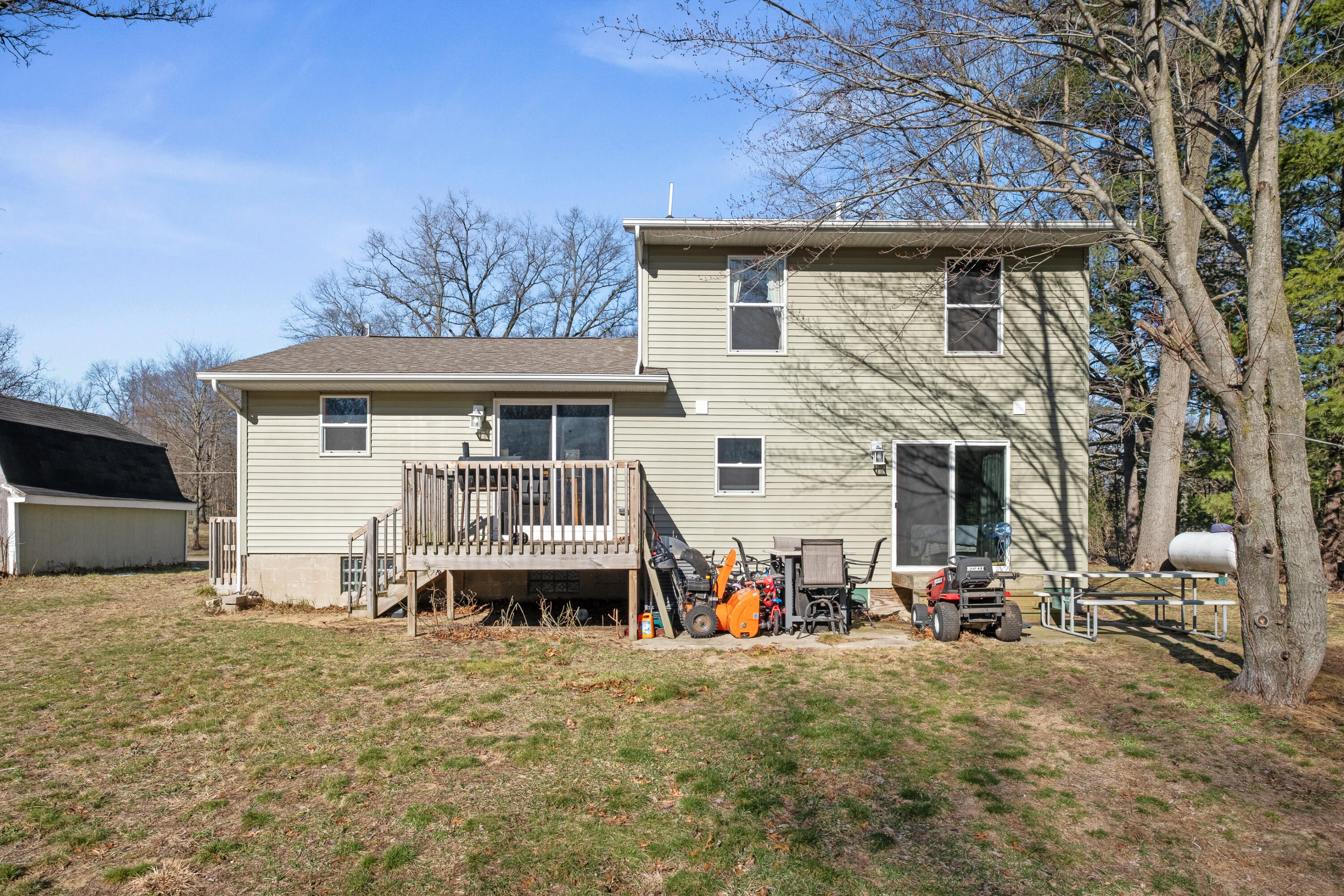 1114 Barnes Road Muskegon, MI 49442 - Photo 31 of 35 Back of Home