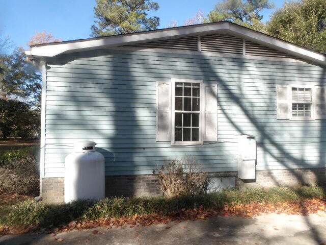 7615 Raccoon Road Manning, SC 29102 - Photo 4 of 28 Gallery Image 4