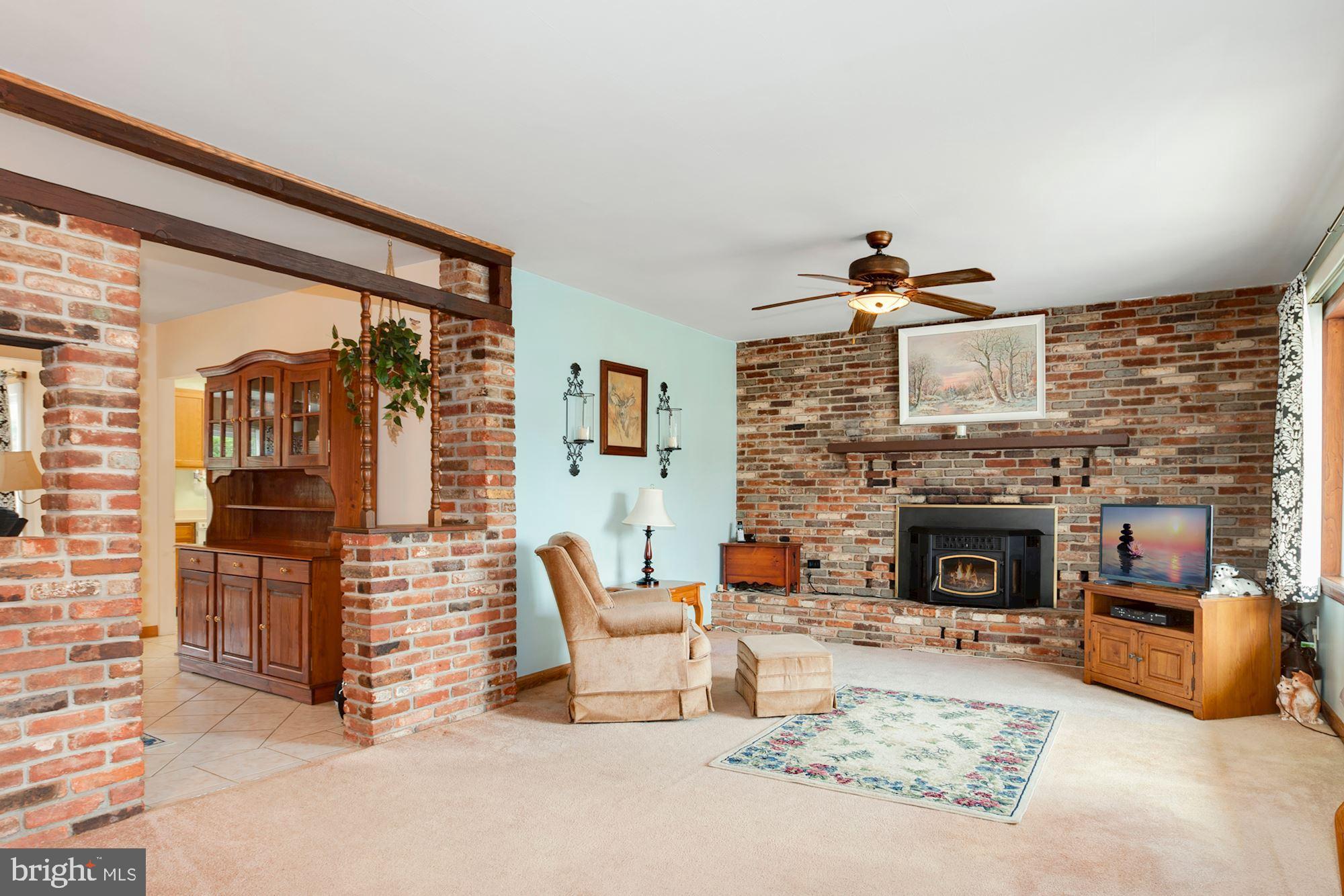 8728 Stockwell Road Baltimore, MD 21234 - Photo 2 of 32 Living Room