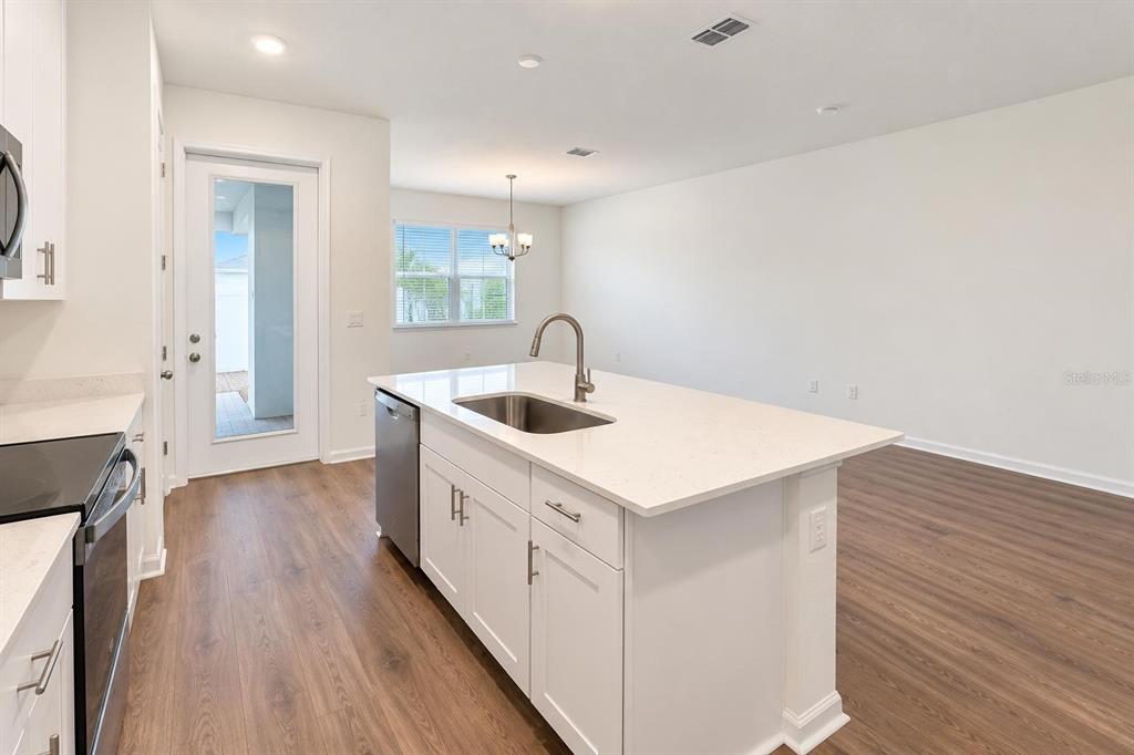 17736 Porter Road Winter Garden, FL 34787 - Photo 5 of 27 Gallery Image 5