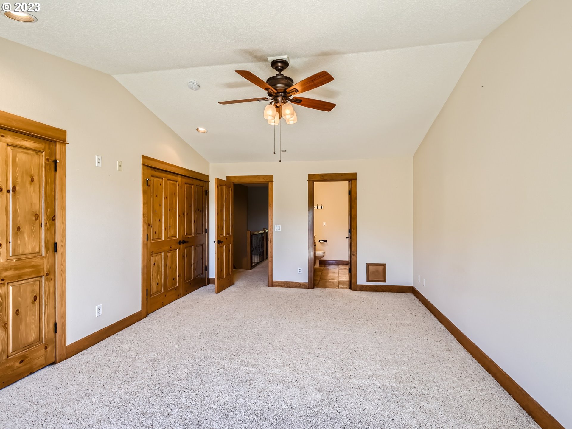 4648 Southwest Condor Avenue, Unit 5 Portland, OR 97239 - Photo 11 of 19 Primary Bedroom