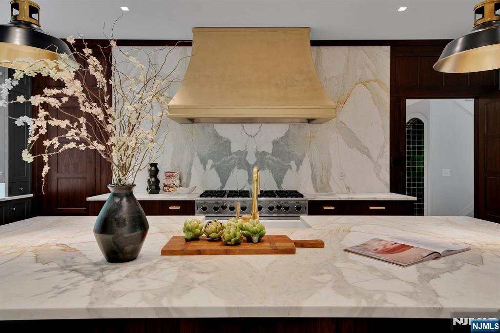 171 Campbell Road Bernardsville, NJ 07924 - Photo 7 of 50