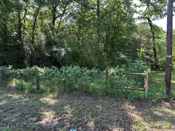 $99,900 | 403 Lcr 403, Groesbeck, TX 76642