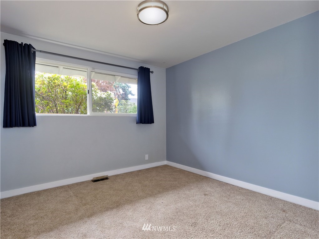 10911 Southeast 181st Street Renton, WA 98055 - Photo 14 of 24