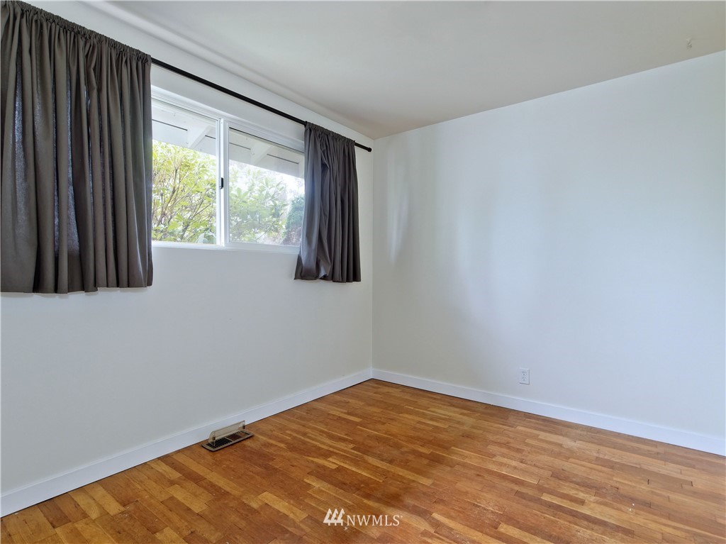 10911 Southeast 181st Street Renton, WA 98055 - Photo 15 of 24