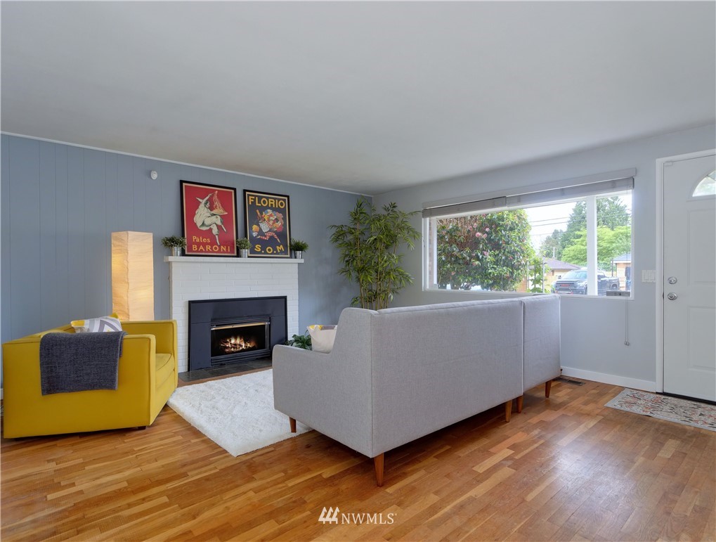 10911 Southeast 181st Street Renton, WA 98055 - Photo 3 of 24