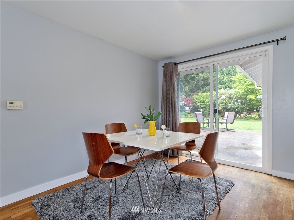 10911 Southeast 181st Street Renton, WA 98055 - Photo 6 of 24