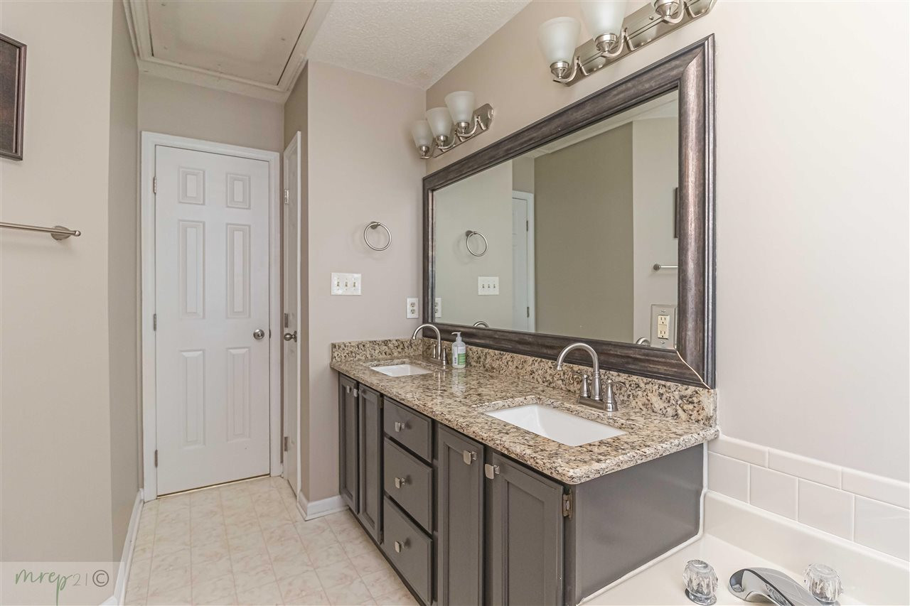 4937 Royal Adelaide Way Raleigh, NC 27604 - Photo 21 of 27 Photo 22