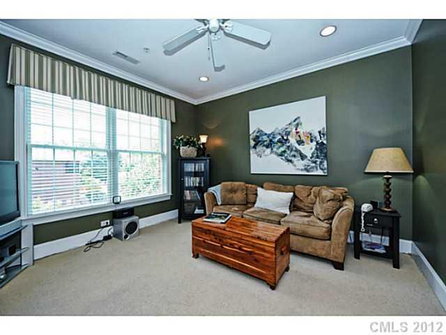962 Queens Road Charlotte, NC 28207 - Photo 12 of 16 Gallery Image 12