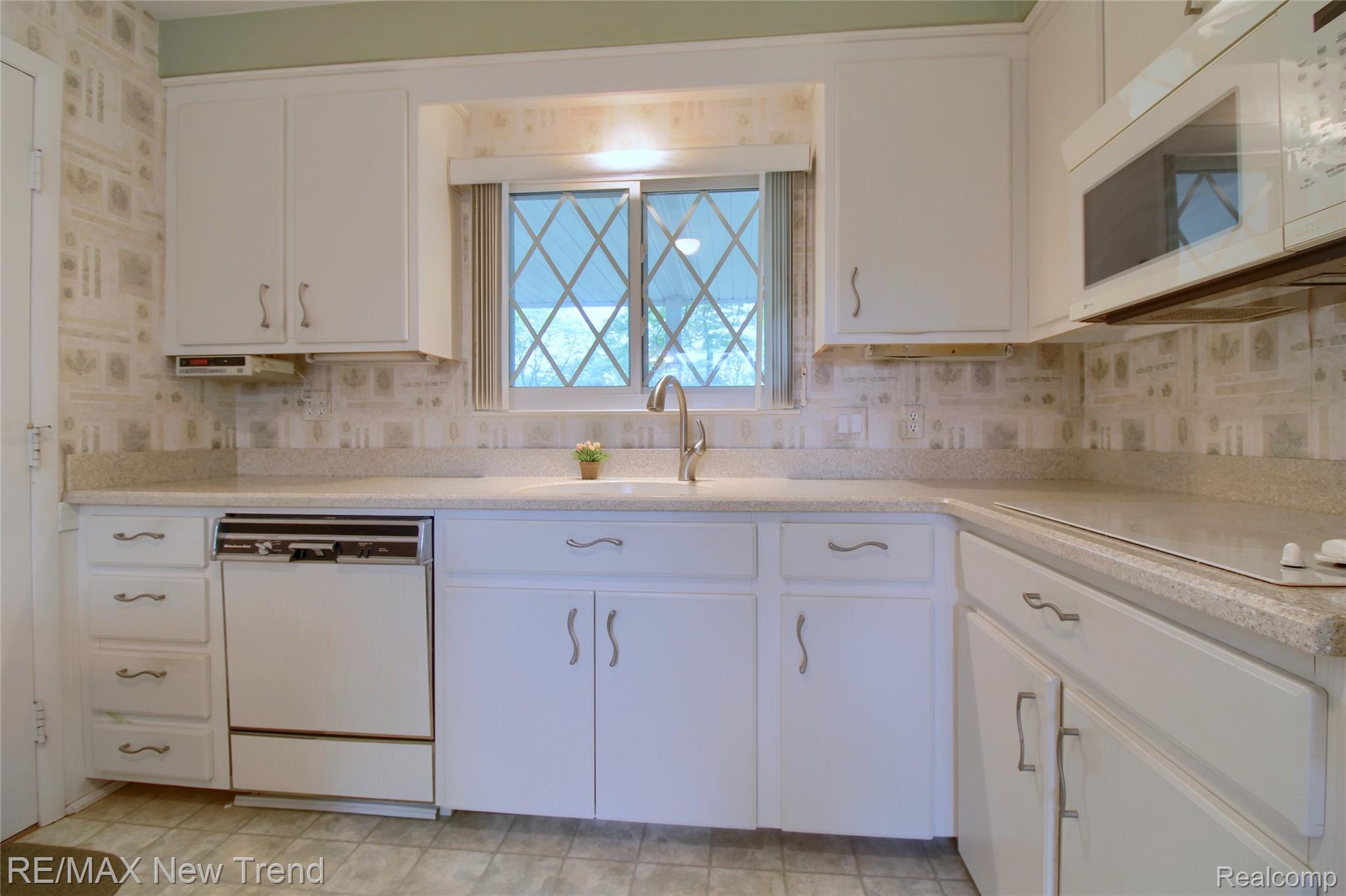 32216 Craftsbury Road Farmington, MI 48334 - Photo 12 of 30 12-Kitchen-2nd-View.jpg