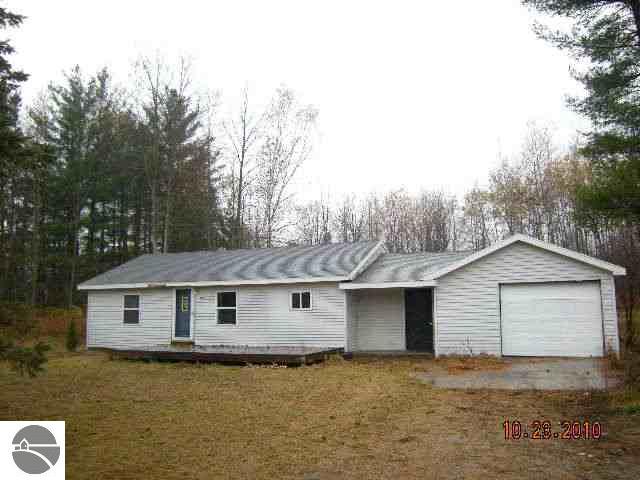9952 Creighton Road Southwest Fife Lake, MI 49633 - Photo 1 of 16 1721634.JPG