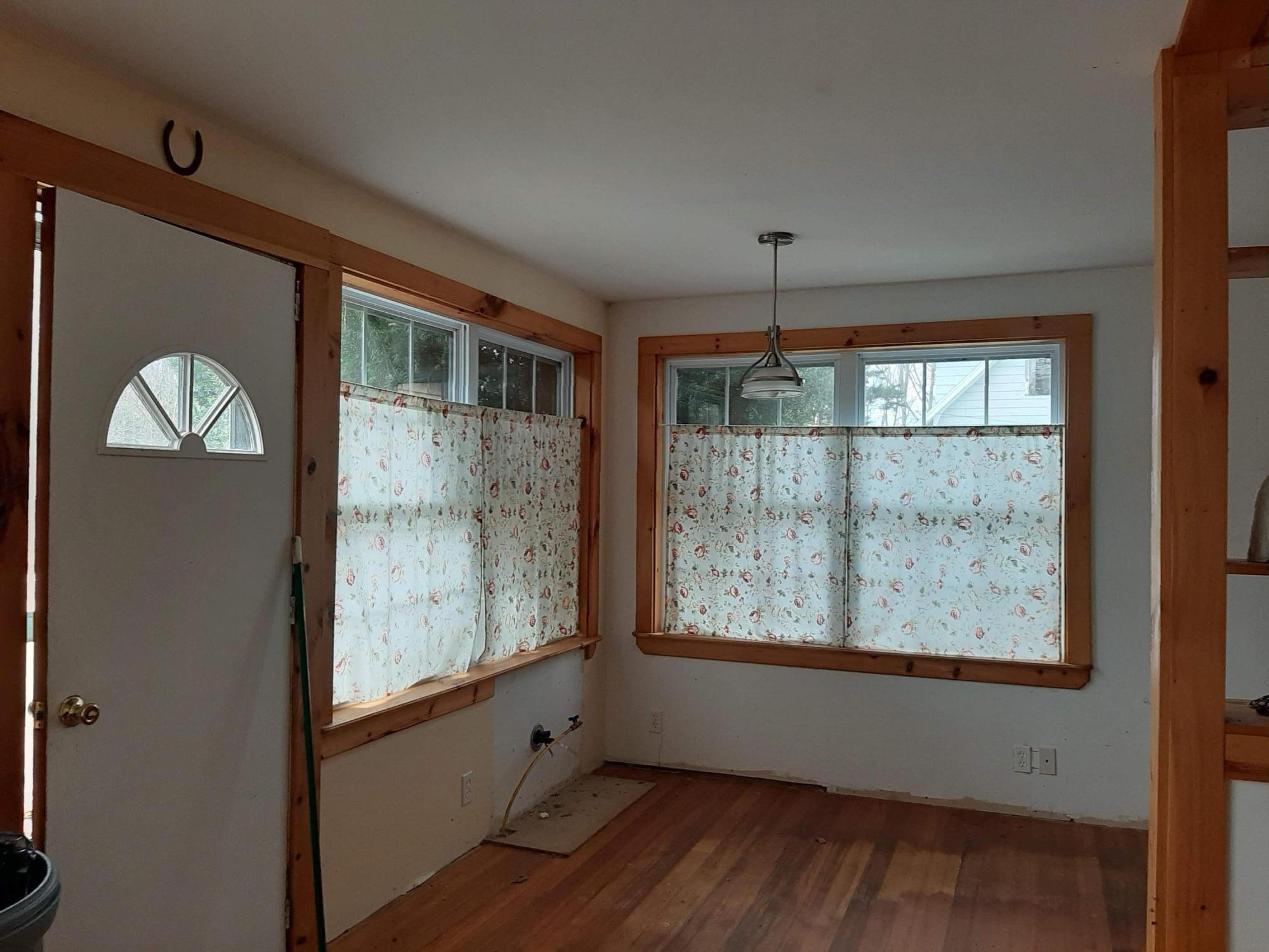 163 Huddle Road New Harbor, ME 04554 - Photo 5 of 21 20201029_113501