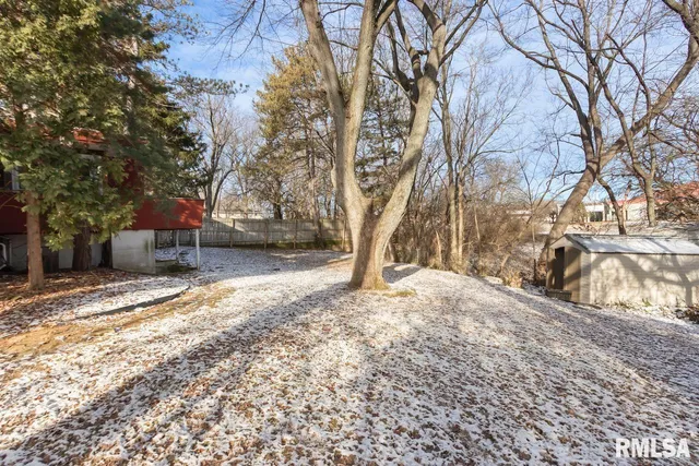 $1,600 | 119 West Clara Avenue, Peoria, IL 61614