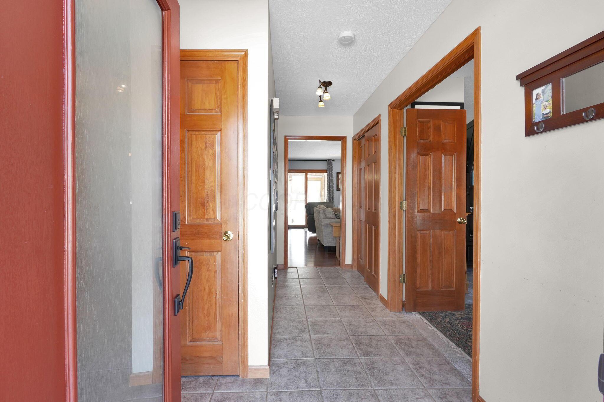 55 Roland Court Pataskala, OH 43062 - Photo 5 of 62 5-web-or-mls-55-roland-ct