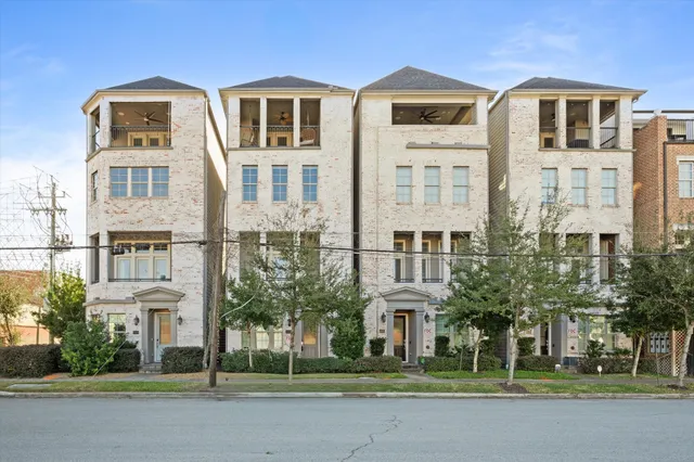 $4,600 | 1005 St Charles Street, Houston, TX 77003