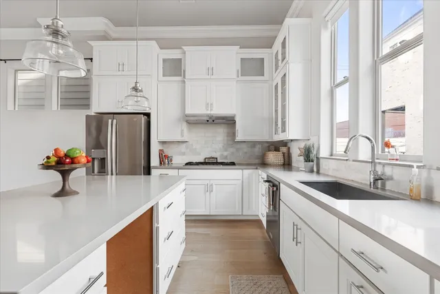 $4,600 | 1005 St Charles Street, Houston, TX 77003