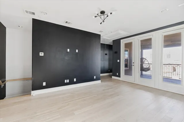 $4,600 | 1005 St Charles Street, Houston, TX 77003