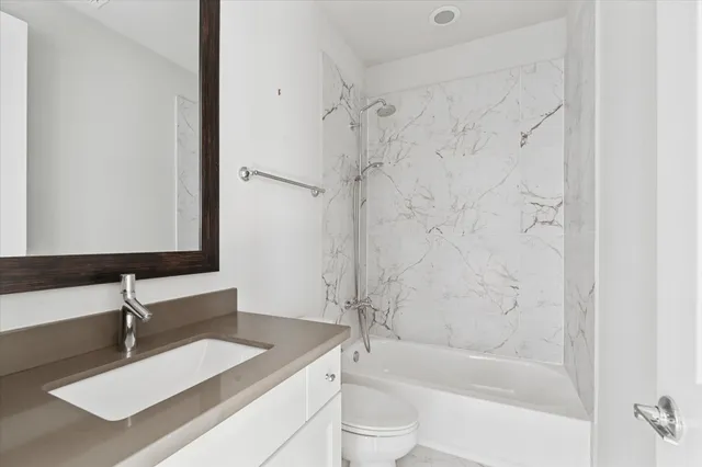 $4,600 | 1005 St Charles Street, Houston, TX 77003