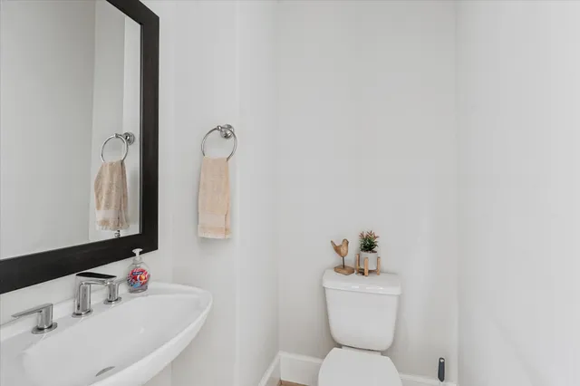 $4,600 | 1005 St Charles Street, Houston, TX 77003