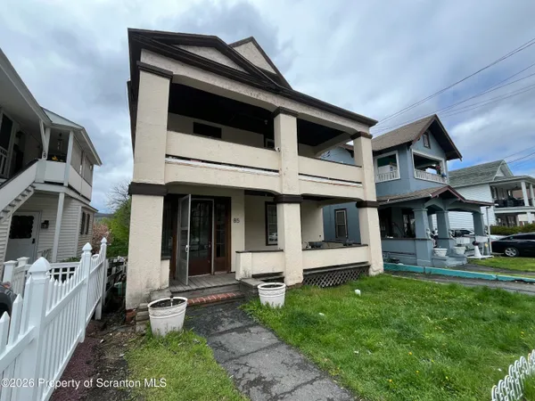 $1,200 | 85 Belmont Street, Carbondale, PA 18407