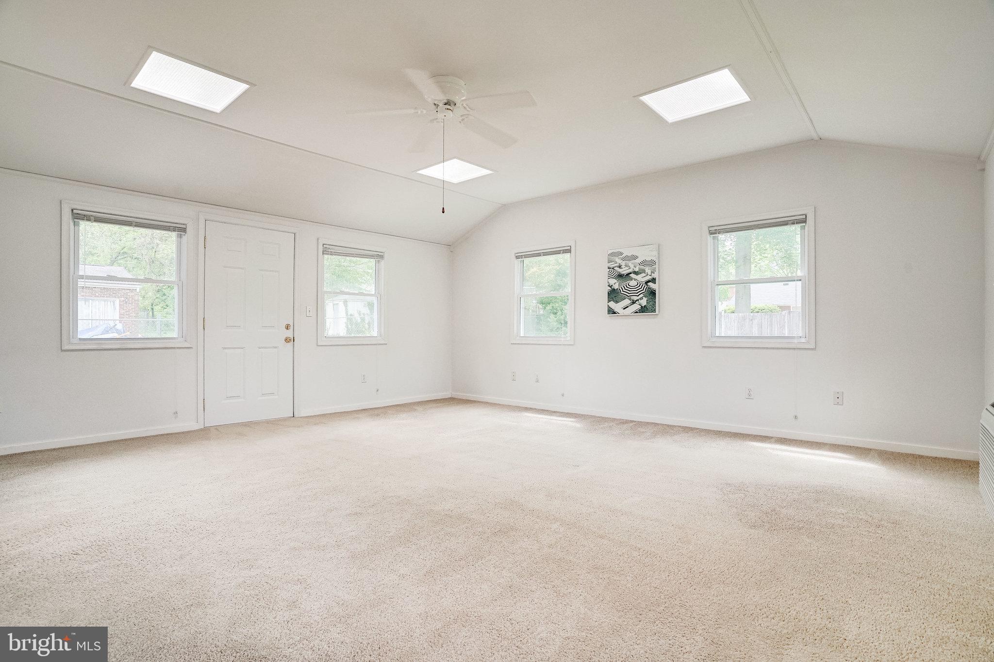 5403 Fremont Street Springfield, VA 22151 - Photo 12 of 25 Gorgeous 18 x 18 light filled family room addition