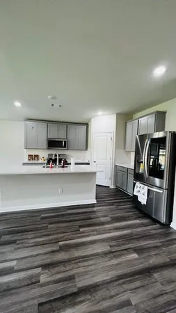 $2,150 | 707 East Street, Hutto, TX 78634