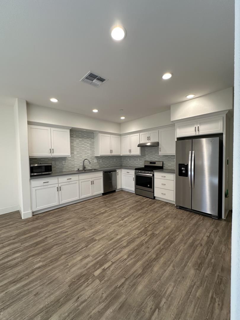 37649 Cape Cod Road Newark, CA 94560 - Photo 12 of 22