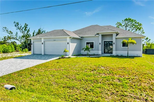$2,600 | 2751 Northwest 42nd Place, Cape Coral, FL 33993