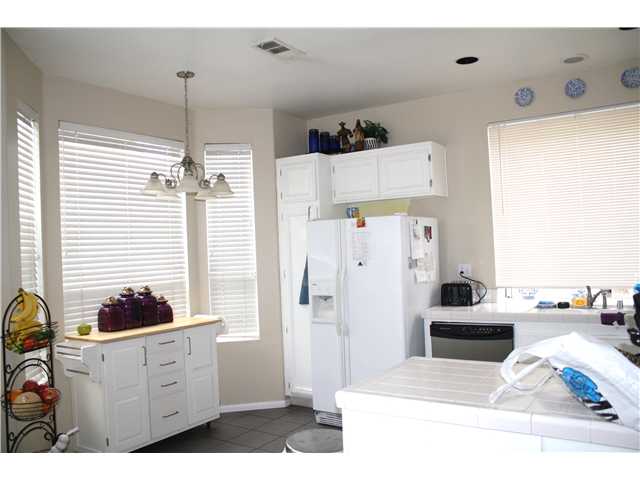 566 Kiley Road Chula Vista, CA 91910 - Photo 10 of 25 Gallery Image 10